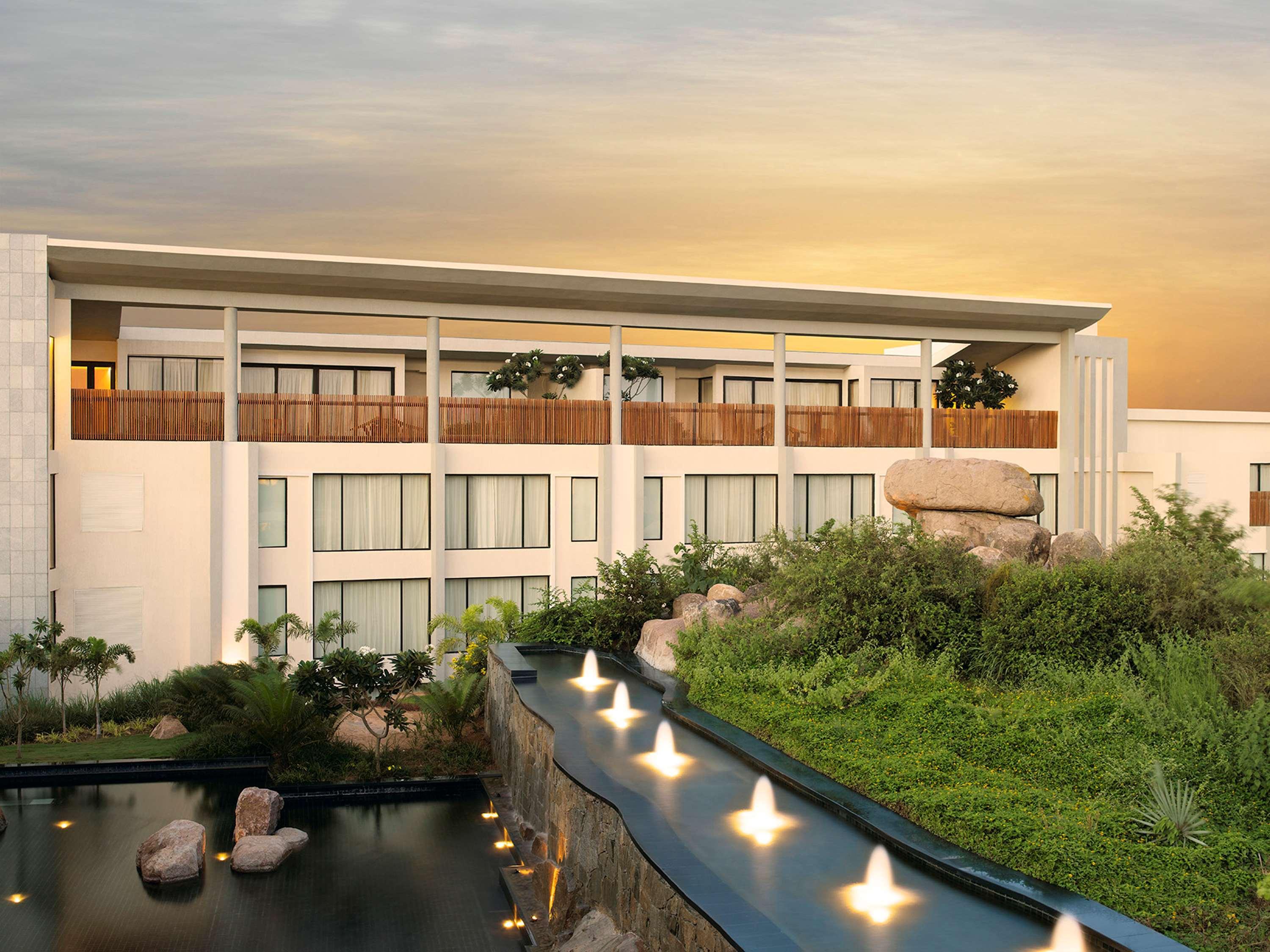 Hyatt Hyderabad Gachibowli Hotel Exterior photo